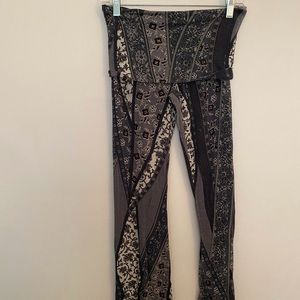 Olivaceous flare pants